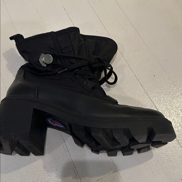 Moncler Black Lace-Up Women's Boots - Picture 2 of 5